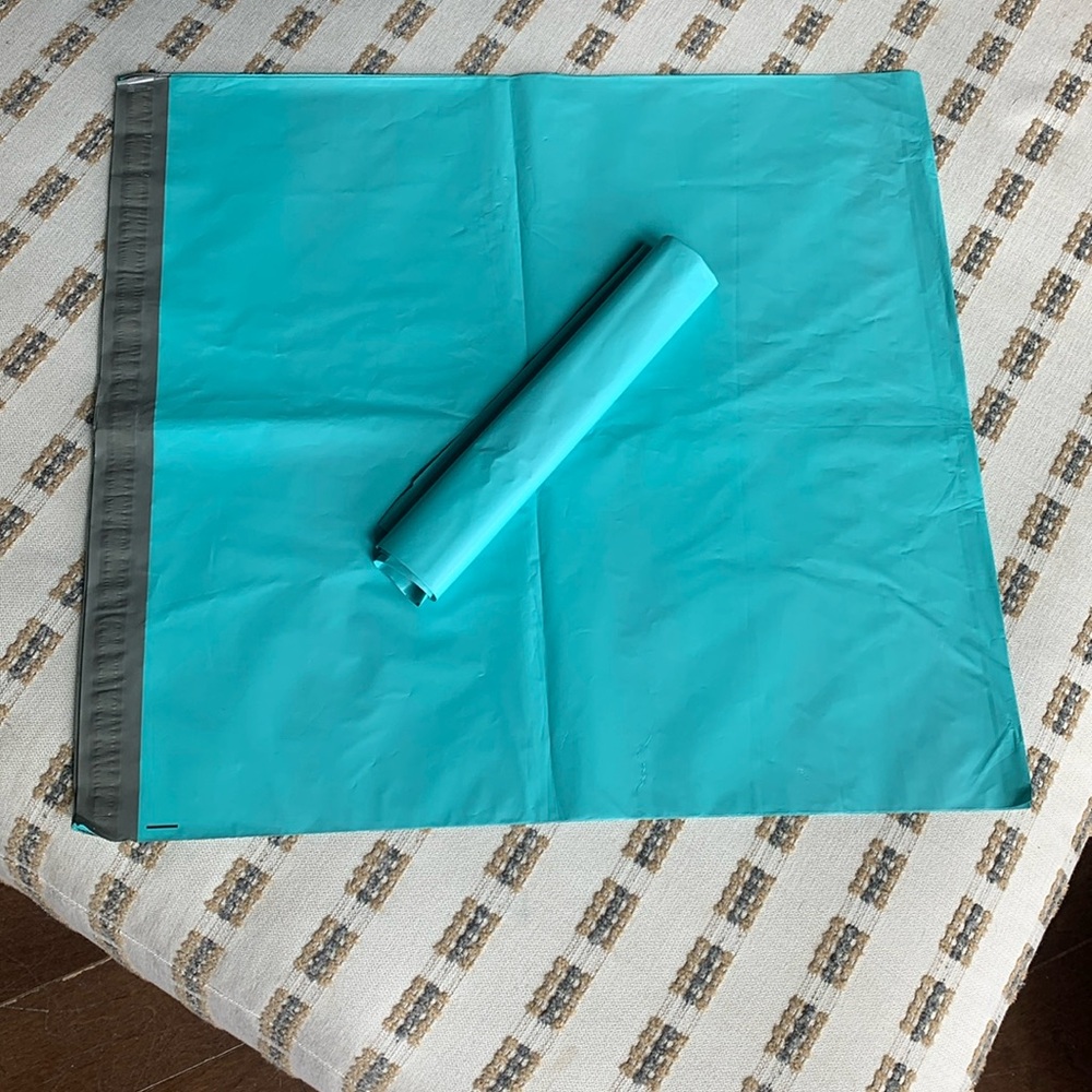 5 ct XXL 24” x 23.5” self sealing poly mailers